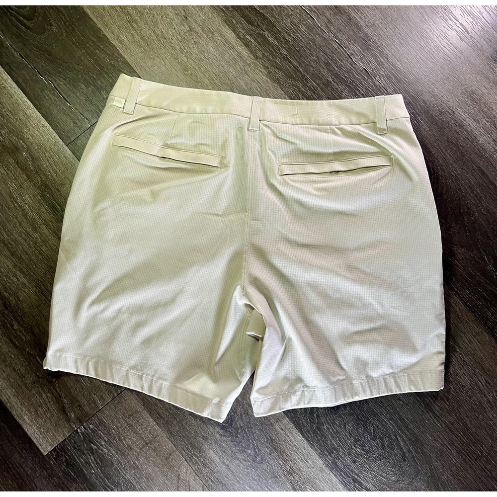 Lululemon Shorts Mens 34 Beige Check Chino Microfiber Stretch Casual Pockets - Picture 4 of 7
